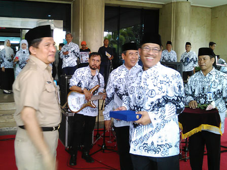 Pencarian PGRI Bolaang Mongondow - Persatuan Guru Republik Indonesia Cabang Bolaang Mongondow